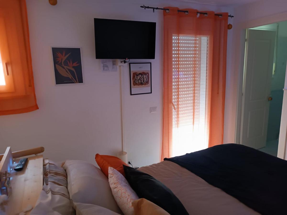 Armareaoverseassuites フィウミチーノ エクステリア 写真
